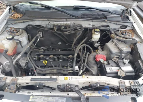 2012 Ford Escape Xlt z USA, uszkodzony, nr VIN 1FMCU9D72CKB93009